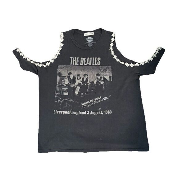 New Trendy and Tipsy The Beatles Cold Shoulder T-Shirt Gray Size Large - Picture 1 of 2